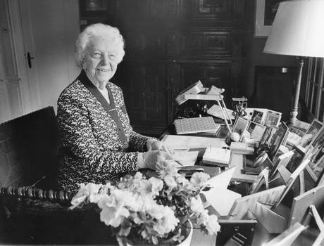 Charlotte Van Beuningen, B&W portrait photo