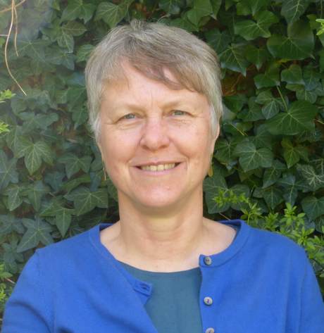 Portrait photo of Su riddell