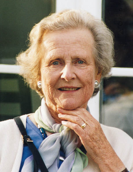 Juliet Boobbyer