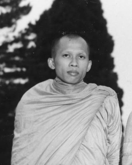 Phra Ehikku Manas Cittadama Portrait Photo
